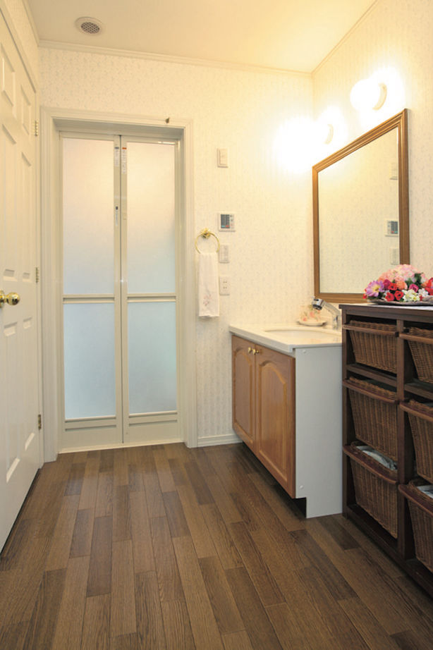 セルコホーム 【50坪台|間取り|三世帯住宅】三世帯それぞれが快適に暮らす、家事ラク＋回遊動線に配慮した洋風の住まいの建築実例画像4