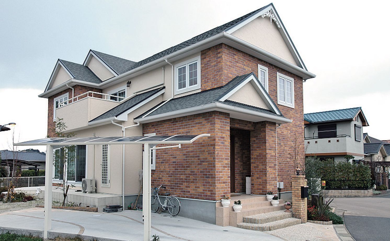 セルコホーム 【50坪台|間取り|吹き抜け】シャンデリアが良く映える、ヨーロピアンテイストの上質な住まいの建築実例画像4