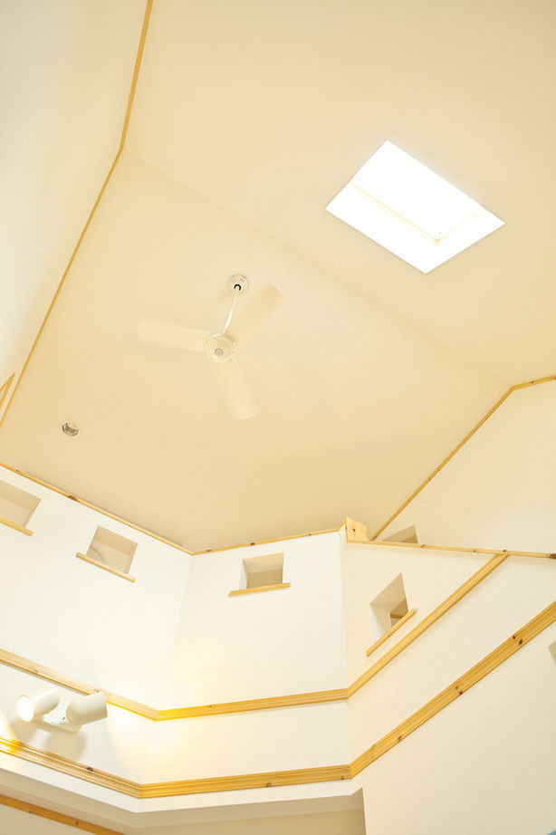 セルコホーム 【40坪台|間取り】たっぷりの無垢材で温もりを感じる。「レンガの外壁と大きな三角屋根」の夢を叶えた家の建築実例画像11