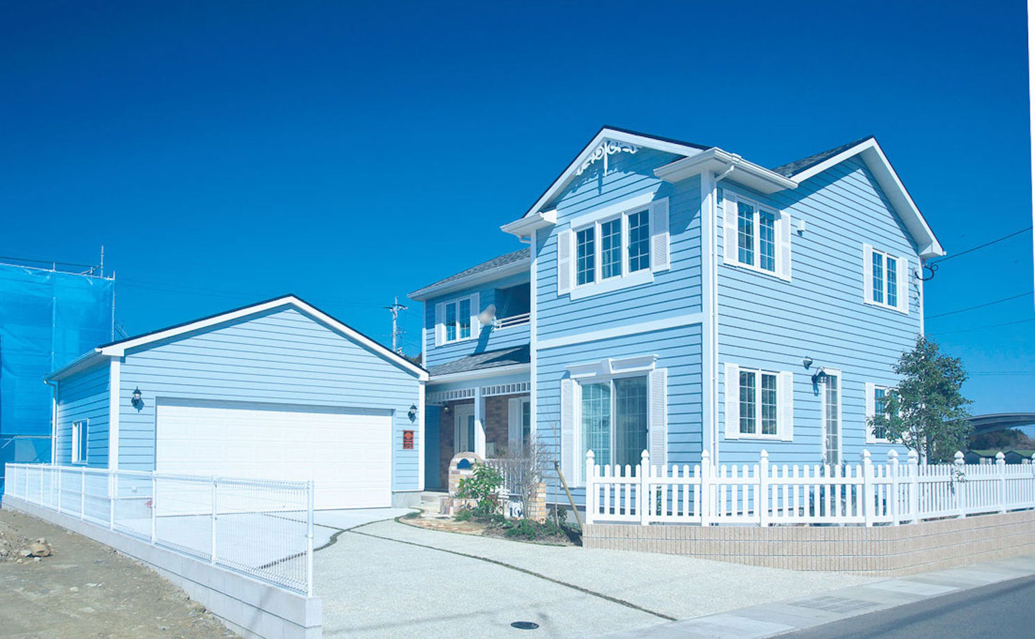 セルコホーム 【40坪台|間取り|収納充実】憧れの大きなガレージで愛車を楽しむ、アーリーアメリカンテイストの住まいの建築実例画像1