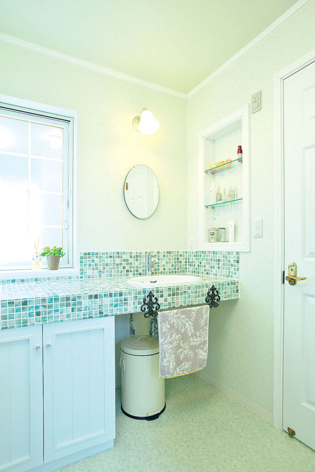 セルコホーム 【30坪台|間取り|無垢材】三角屋根の外観が可愛らしい、中庭でBBQを楽しめるナチュラルな住まいの建築実例画像5