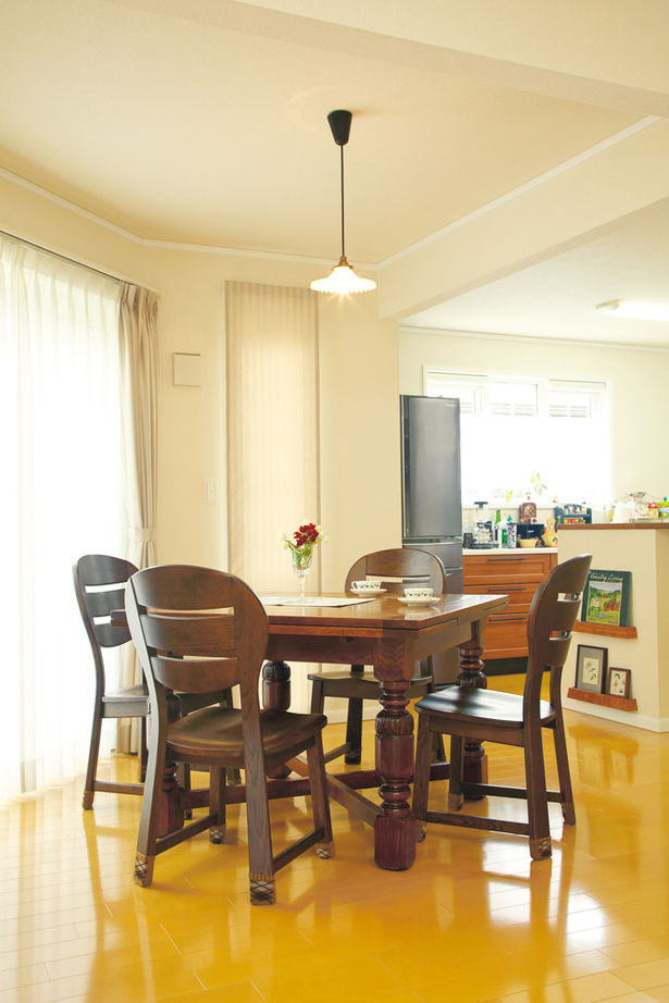 セルコホーム 【50坪台|間取り】「森の中の魔女の家」をイメージ。将来を見据えた、家族の絆を育む明るい住まいの建築実例画像2