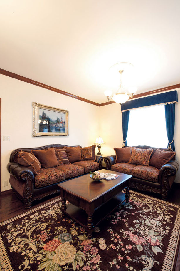 セルコホーム 【90坪台|間取り|事務所併用|ビルトインガレージ】27帖の広々ダイニングでゆったり寛ぐ、上質な住まいの建築実例画像2