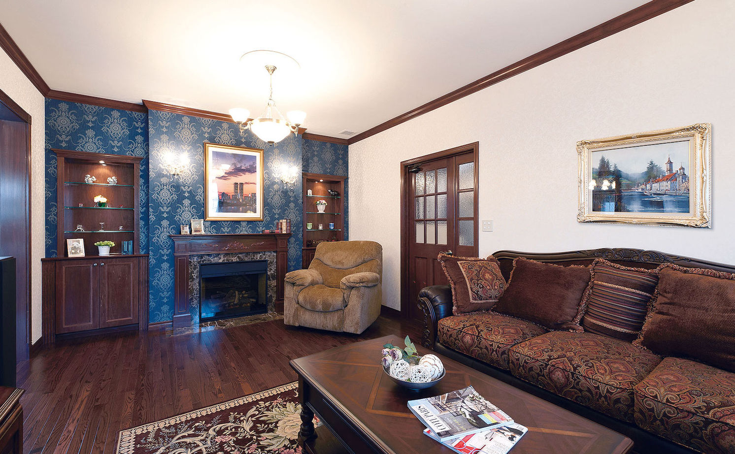 セルコホーム 【90坪台|間取り|事務所併用|ビルトインガレージ】27帖の広々ダイニングでゆったり寛ぐ、上質な住まいの建築実例画像4