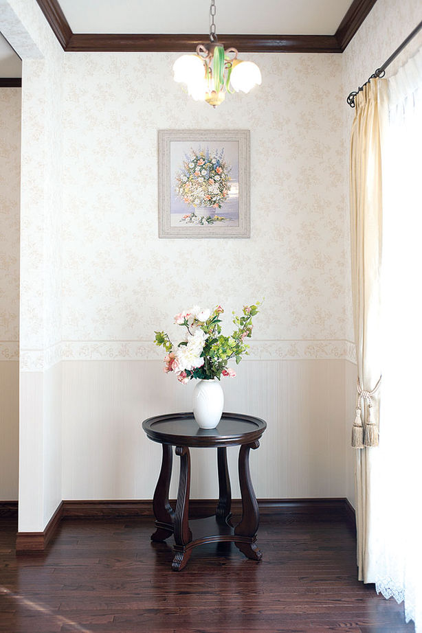 セルコホーム 【90坪台|間取り|事務所併用|ビルトインガレージ】27帖の広々ダイニングでゆったり寛ぐ、上質な住まいの建築実例画像7