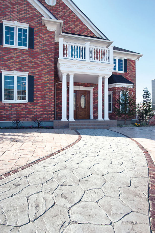 セルコホーム 【90坪台|間取り|事務所併用|ビルトインガレージ】27帖の広々ダイニングでゆったり寛ぐ、上質な住まいの建築実例画像12