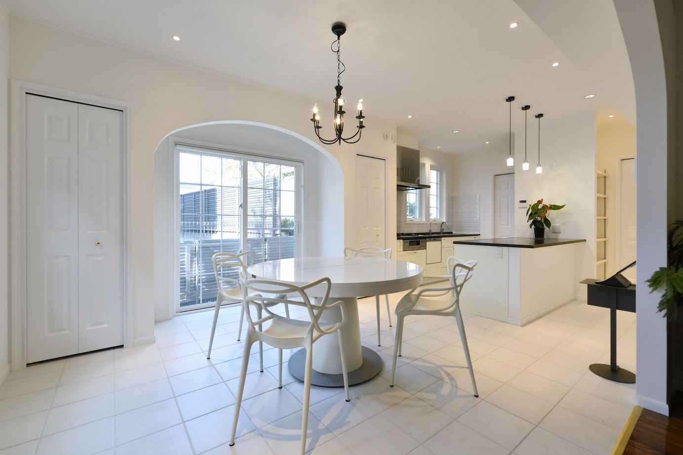 セルコホーム 【インナーガレージ/小屋裏収納】２×４経験者のご夫妻が感心した期待以上のデザインと心地よさの建築実例画像6