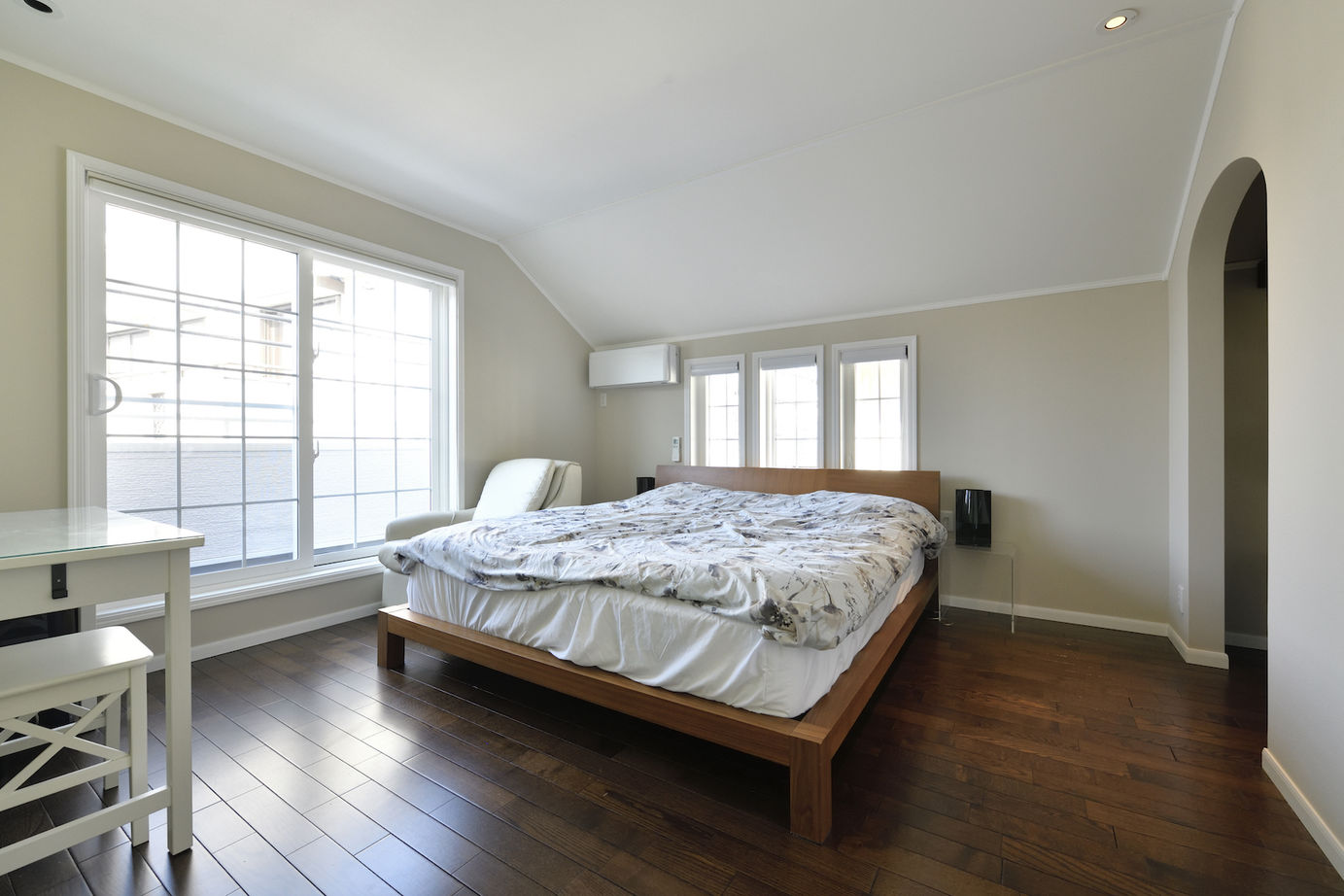 セルコホーム 【インナーガレージ/小屋裏収納】２×４経験者のご夫妻が感心した期待以上のデザインと心地よさの建築実例画像10