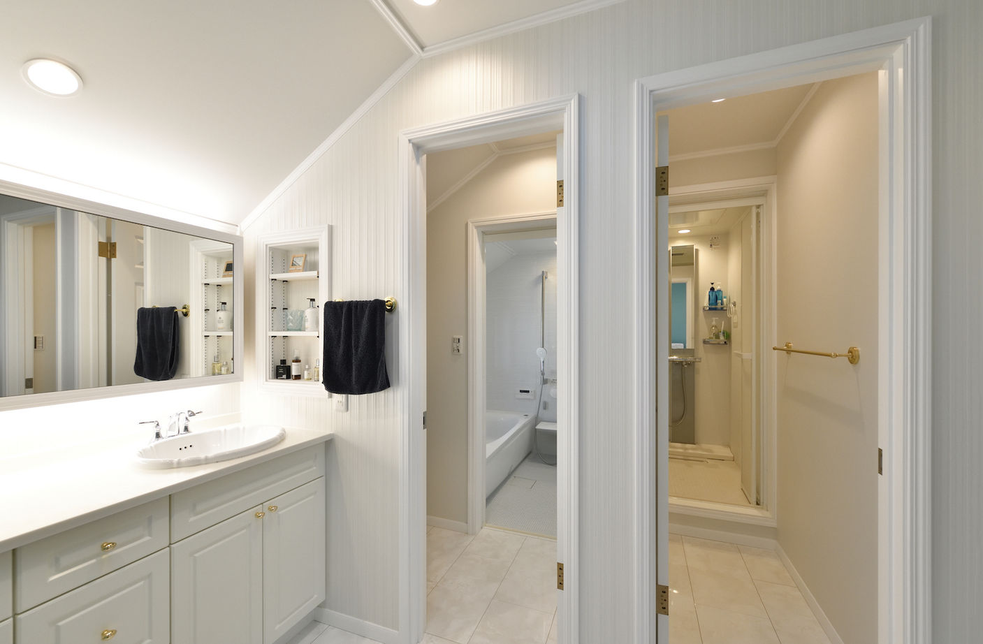 セルコホーム 【インナーガレージ/小屋裏収納】２×４経験者のご夫妻が感心した期待以上のデザインと心地よさの建築実例画像11