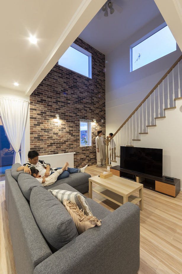 セルコホーム 【吹抜け/リビング階段】みんなが楽しく集えるデザイン、夏も冬も家中心地よくエコな暮らしの建築実例画像7