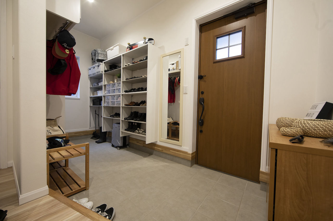 セルコホーム 【吹抜け/リビング階段】みんなが楽しく集えるデザイン、夏も冬も家中心地よくエコな暮らしの建築実例画像8