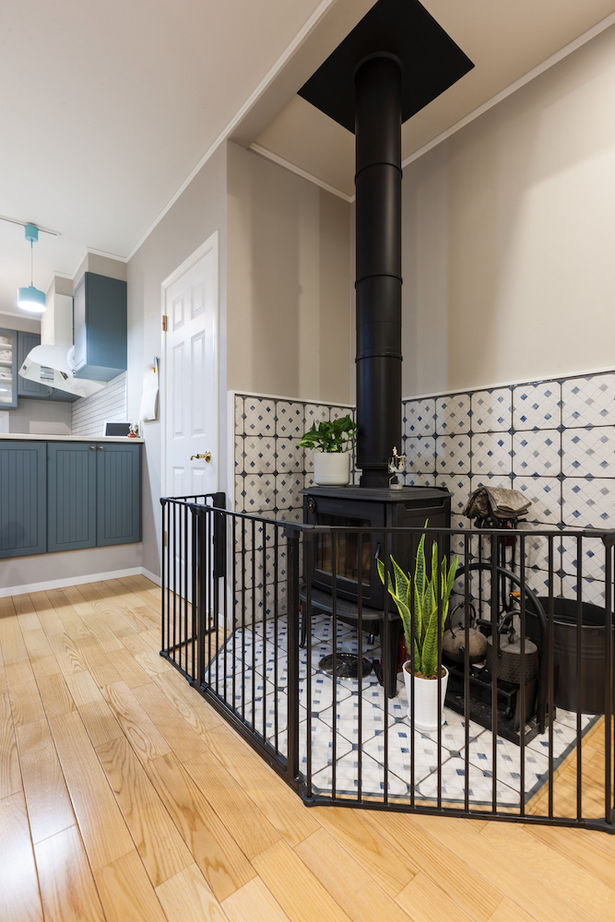 セルコホーム 【薪ストーブ/３世帯】北欧の絵本キャラクターの家をモチーフに描いた暮らしやすく遊び心に満ちたデザインの建築実例画像9