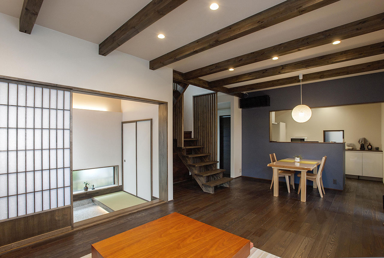 ポウハウス一級建築士事務所（ポラスグループ） 【2150万円/30坪/間取り図有】大工が選ぶ、木にこだわった和モダンの家。熟練職人による技巧も魅力の建築実例画像2