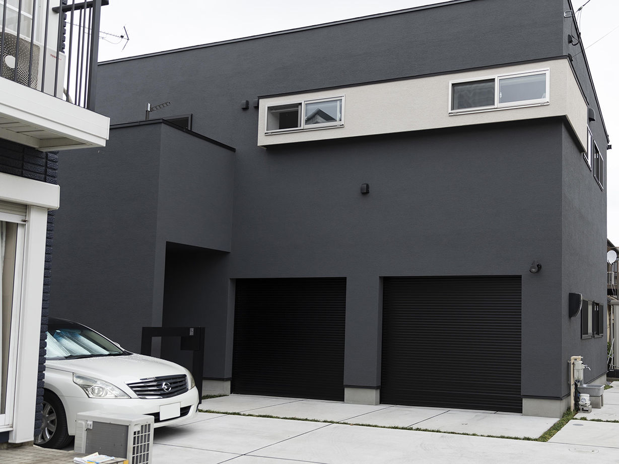 ポウハウス一級建築士事務所（ポラスグループ） 【2500万円/30坪台/間取り図有】愛車とともに、バーカウンターで仲間と語らう。憧れのガレージハウス誕生の建築実例画像2