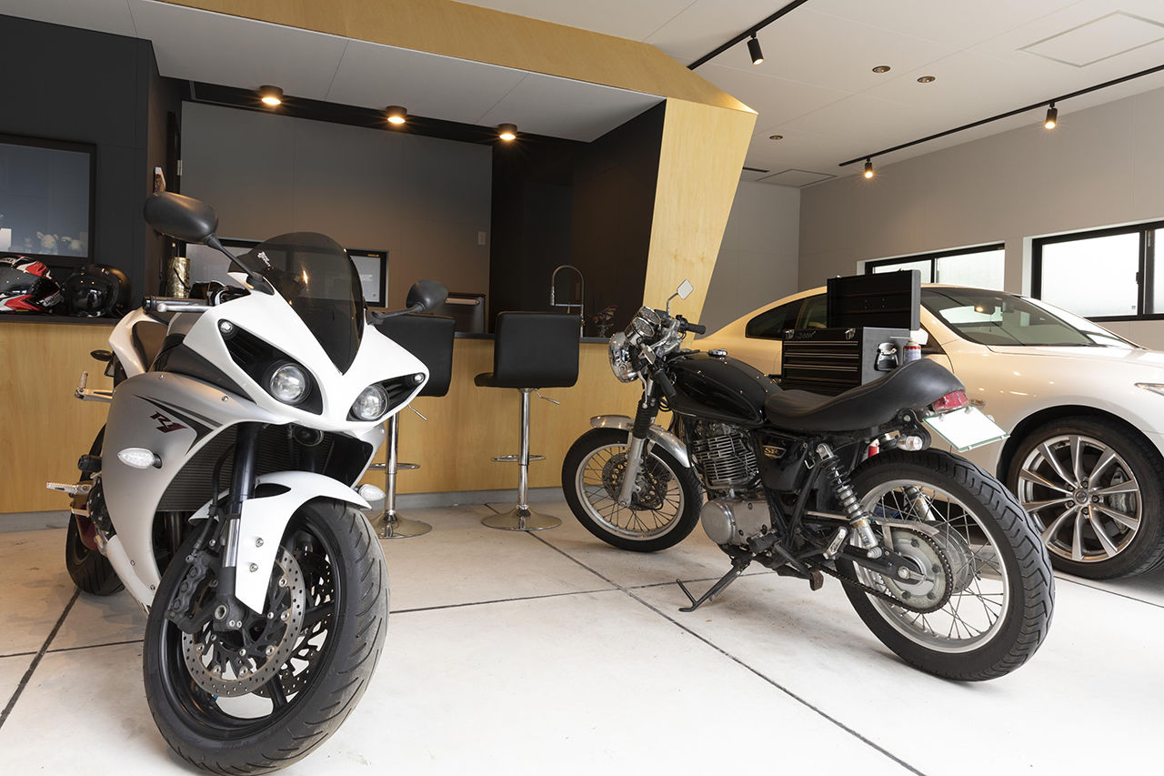 ポウハウス一級建築士事務所（ポラスグループ） 【2500万円/30坪台/間取り図有】愛車とともに、バーカウンターで仲間と語らう。憧れのガレージハウス誕生の建築実例画像4