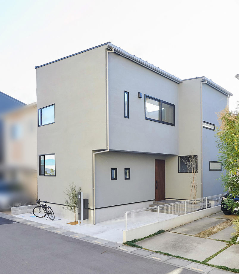 ポウハウス一級建築士事務所（ポラスグループ） 【2000万円台/土地27坪/間取り図有】3ｍもの天井高と2.5階のバルコニーで、明るく開放感あふれるLDKが誕生の建築実例画像10