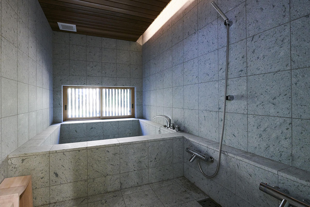 ポウハウス一級建築士事務所（ポラスグループ） 【デザインアワード受賞/和モダン/間取り図有】和の様式美に、現在の感性をプラス。海外ゲストも喜ぶ別邸の建築実例画像7