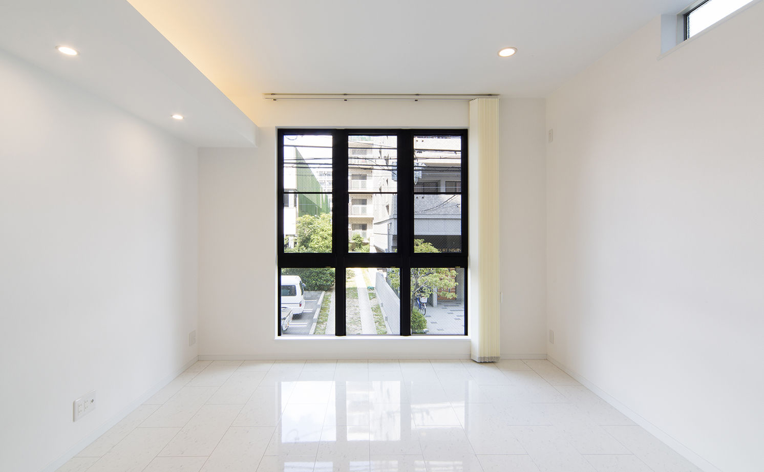 モレスの家 [兵庫県西宮市×狭小]敷地22坪・間口4.5ｍの狭小地でも、この開放感　４人家族が広々と暮らす家の建築実例画像3