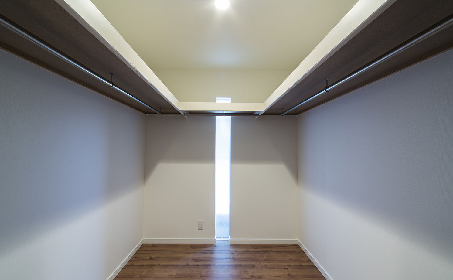 モレスの家 [兵庫県西宮市×狭小]敷地22坪・間口4.5ｍの狭小地でも、この開放感　４人家族が広々と暮らす家の建築実例画像19