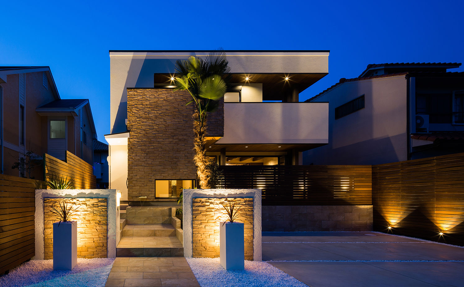 モレスの家 [芦屋×ホテルライク]南国・バリ島をコンセプトに リビングとウッドデッキがひと続きになったリゾートハウスの建築実例画像7