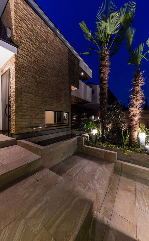 モレスの家 [芦屋×ホテルライク]南国・バリ島をコンセプトに リビングとウッドデッキがひと続きになったリゾートハウスの建築実例画像8