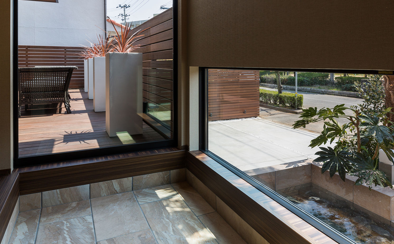 モレスの家 [芦屋×ホテルライク]南国・バリ島をコンセプトに リビングとウッドデッキがひと続きになったリゾートハウスの建築実例画像10