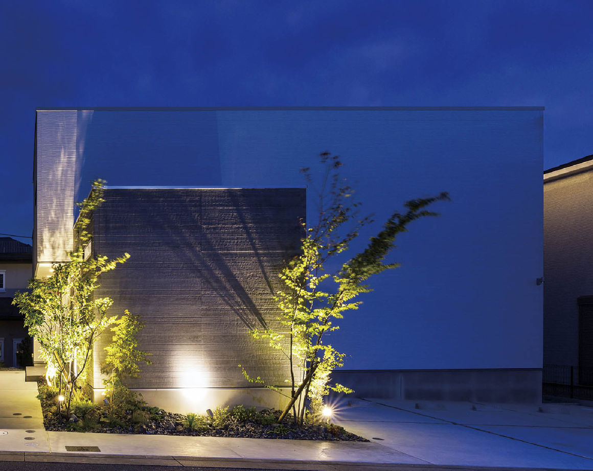 モレスの家 ［大阪府箕面市×こだわりデザイン］家族だけの空が見える、中庭のあるキューブハウスの建築実例画像2