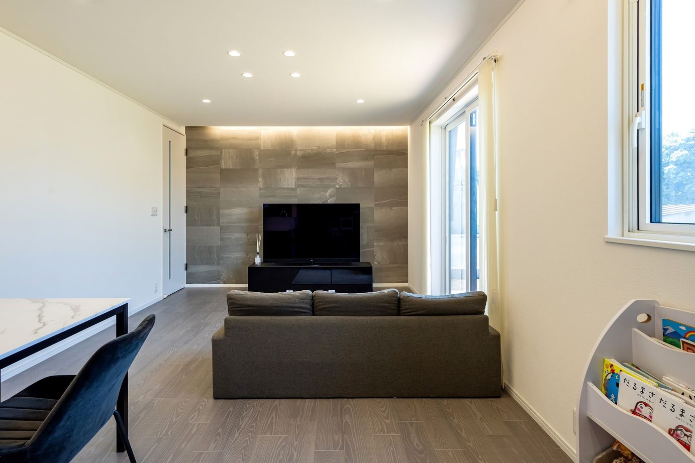 石井工務店 素材や動線・間取りにこだわった、ホテルライクな暮らしを表現の建築実例画像6