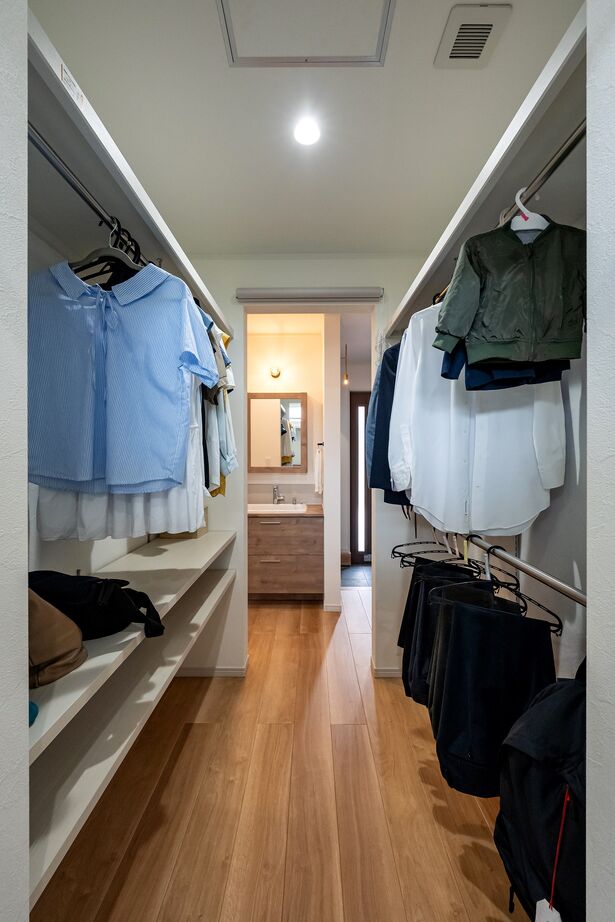 石井工務店 リビング直結のタイルデッキと庭のある高性能住宅の平屋の建築実例画像9