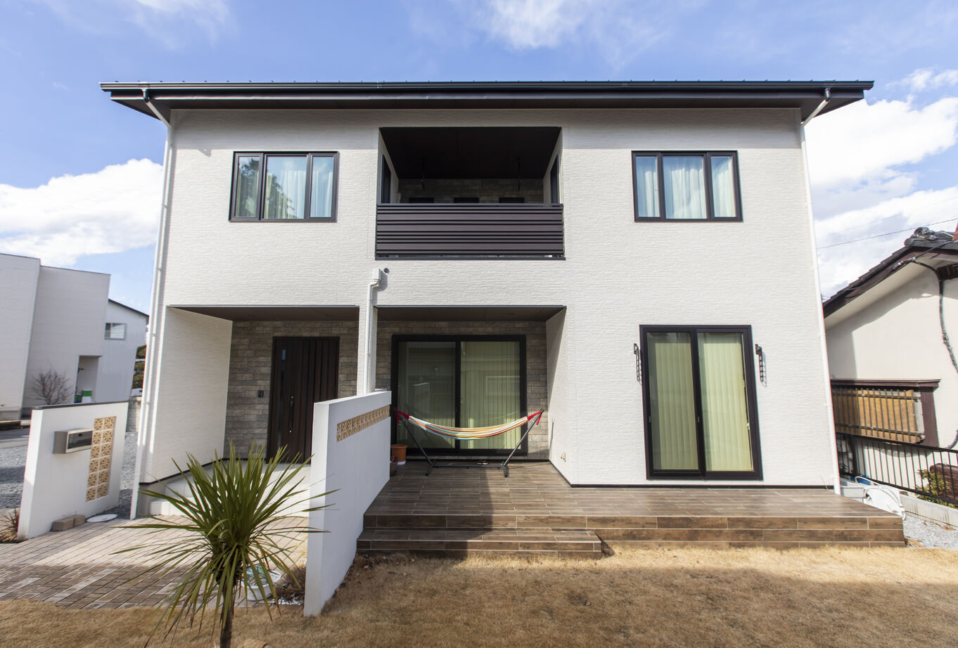 石井工務店 南国リゾートをイメージした吹き抜けリビングのある家の建築実例画像9