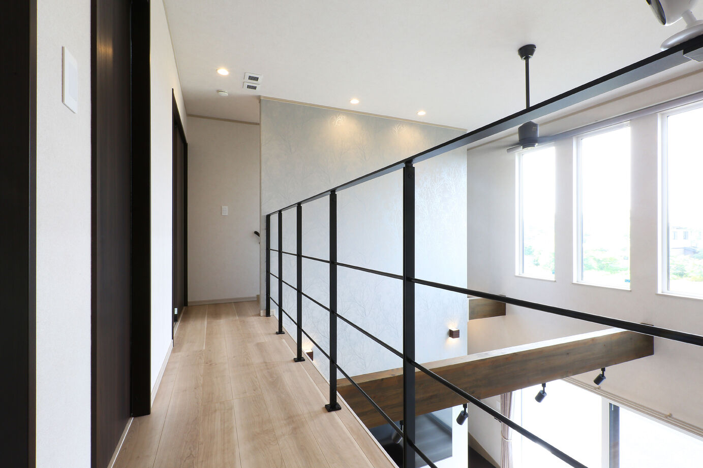 石井工務店 吹抜けと高性能で叶える愛猫と趣味を満喫する豊かな生活空間の建築実例画像6