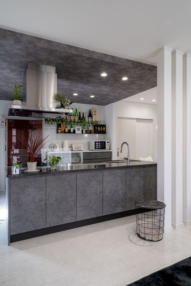 石井工務店 吹き抜けのあるリビング階段が魅力のモデルハウスのような住まいの建築実例画像3