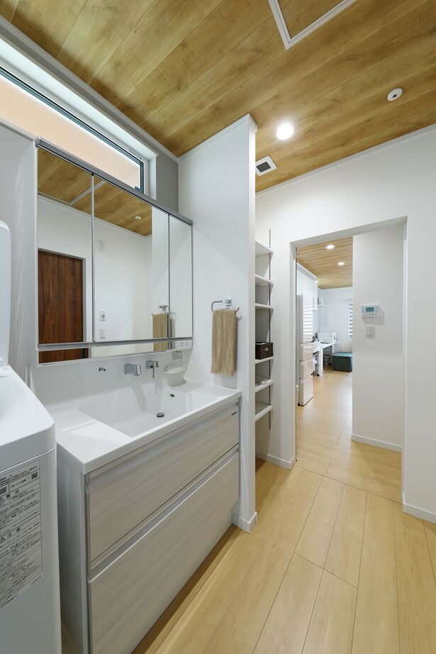 石井工務店 木目調のデザインで自然を感じる平屋の住まいの建築実例画像7