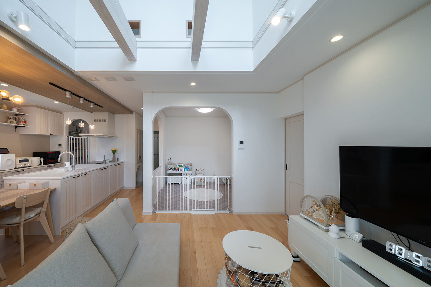 石井工務店 吹抜けと回遊導線で家族と猫が心地よく繋がる高性能な家の建築実例画像6