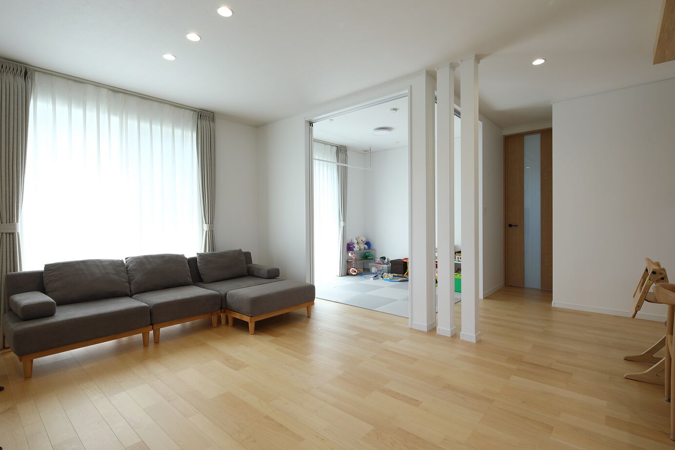 石井工務店 水回りの回遊動線で日々の家事を楽に！収納充実でママに嬉しい住まいの建築実例画像5