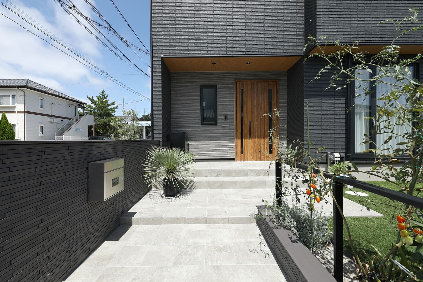 石井工務店 水回りの回遊動線で日々の家事を楽に！収納充実でママに嬉しい住まいの建築実例画像7