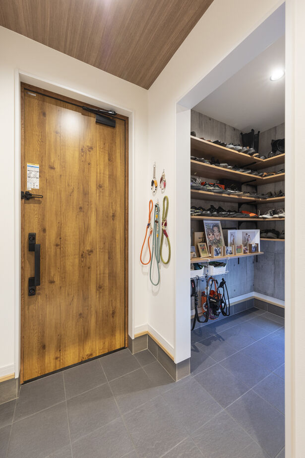 【イチケン】土地付き注文住宅のDigLife 【2000万円台/間取り図あり/ドッグラン/3LDK】愛犬と遊べるドッグラン！家事ラク叶える生活動線も見どころの建築実例画像3