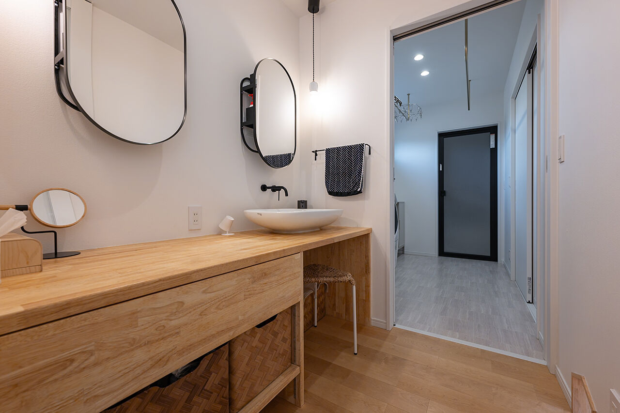 楓工務店 【奈良県奈良市/2000万円台/約35坪/耐震等級3】吹き抜けからの日差しと家族の笑顔が集まるあたたかいお家の建築実例画像7