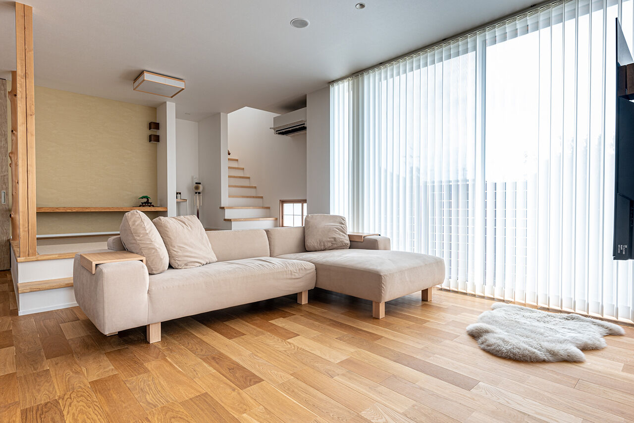 楓工務店 【奈良県橿原市/2000万円台/約35坪/耐震等級3】小上がりの畳のある広々LDKとアウトドアリビングのあるお家の建築実例画像2