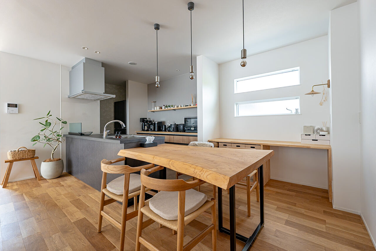 楓工務店 【奈良県橿原市/2000万円台/約35坪/耐震等級3】小上がりの畳のある広々LDKとアウトドアリビングのあるお家の建築実例画像5