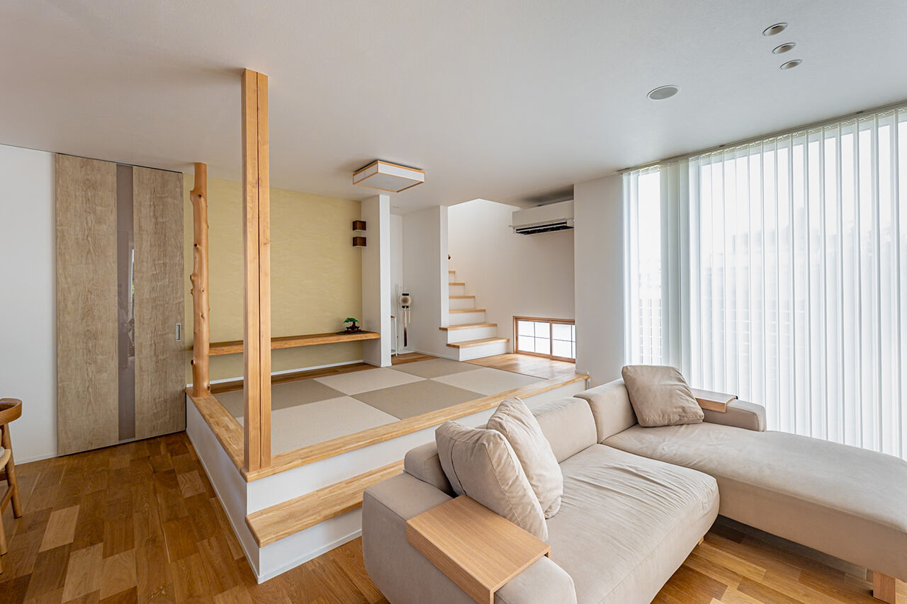 楓工務店 【奈良県橿原市/2000万円台/約35坪/耐震等級3】小上がりの畳のある広々LDKとアウトドアリビングのあるお家の建築実例画像6