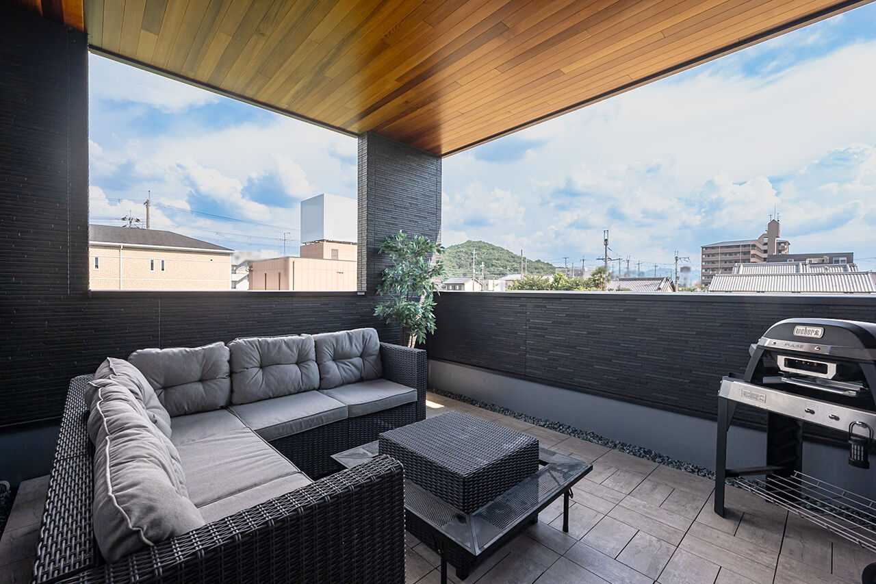 楓工務店 【奈良県橿原市/2000万円台/約35坪/耐震等級3】小上がりの畳のある広々LDKとアウトドアリビングのあるお家の建築実例画像7