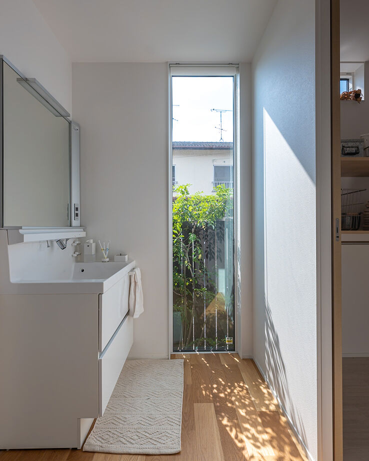 楓工務店 【奈良県橿原市/2000万円台/約35坪/耐震等級3】小上がりの畳のある広々LDKとアウトドアリビングのあるお家の建築実例画像8