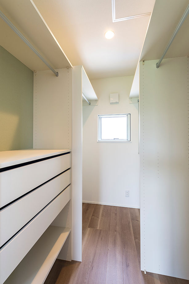 崎田工務店 【48坪/ビルトインガレージ】災害に強い家といえばコンクリート住宅、デザイン性と対応の良さで依頼！の建築実例画像8