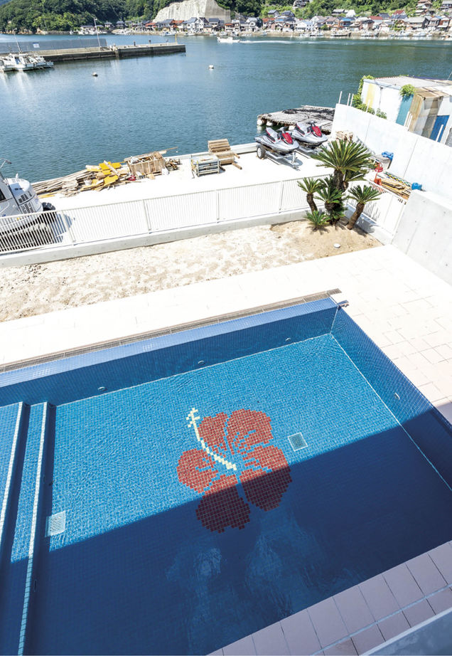 崎田工務店 【76坪/自宅プール/バーカウンター/リゾート】開放感に満ちた海沿いの家。潮風に強い鉄筋コンクリート住宅の建築実例画像6