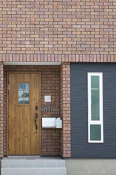 星野工務店 ほどよい重厚感が魅力の住まいで一年中快適な暮らしを実現。光熱費を抑える性能の高さも自慢の「ＦＰの家」の建築実例画像3