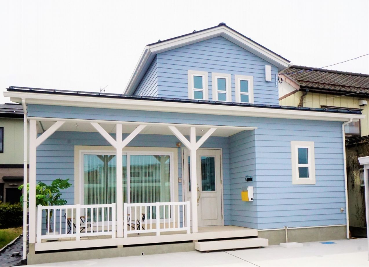 星野工務店 開放感あふれるカリフォルニアテイストの家の建築実例画像1