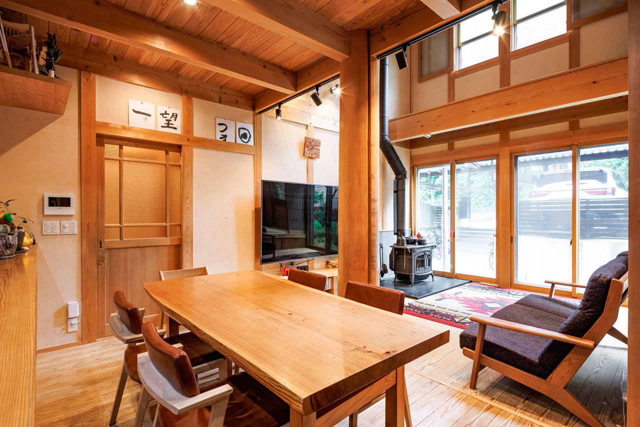 加藤建築 【三重県｜木組み×55坪×吹抜け｜間取り有】伝統構法で間取りは今ドキ。4人の子ども達が健やかに暮らす家の建築実例画像6