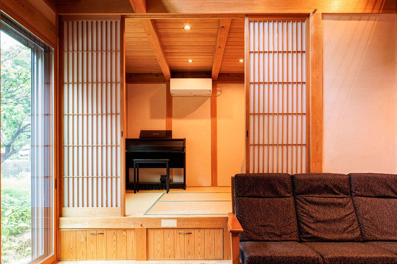 加藤建築 【三重県｜木組み×55坪×吹抜け｜間取り有】伝統構法で間取りは今ドキ。4人の子ども達が健やかに暮らす家の建築実例画像7