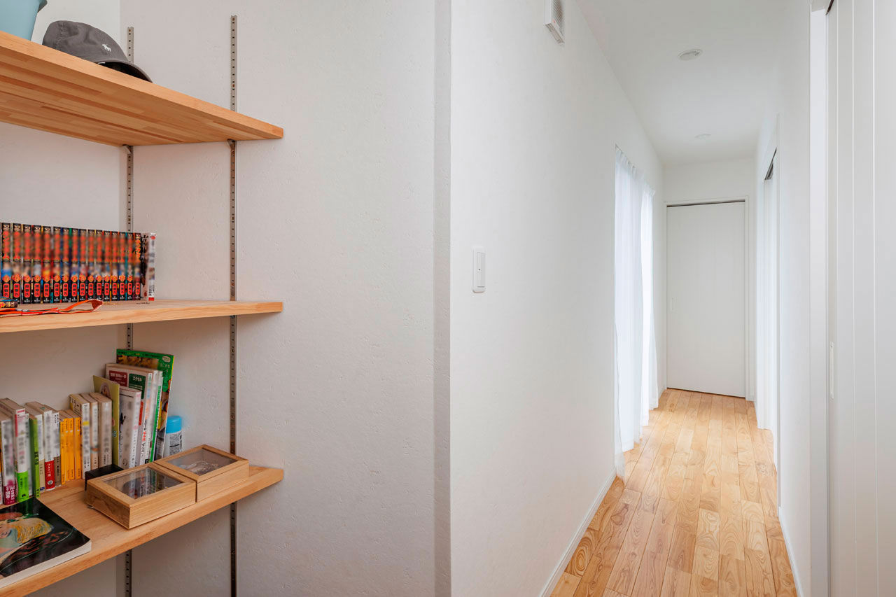 加藤建築 【三重県｜平屋×モダン×36坪｜間取り有】無垢の彩りと風通しの良さが抜群。愛犬と暮らす「くの字の平屋」の建築実例画像9